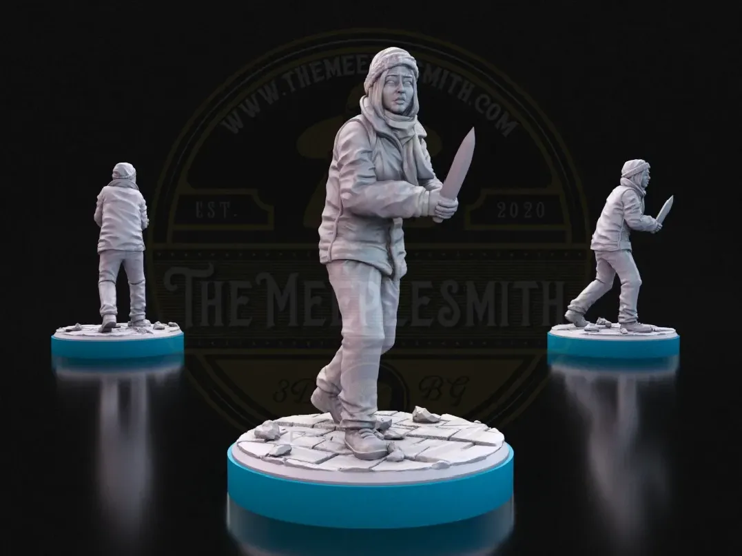 Mia – Arctic Outpost Survivor