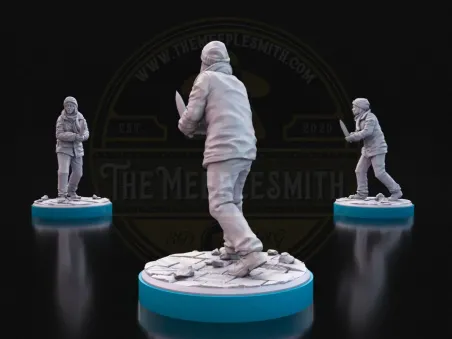Mia – Arctic Outpost Survivor