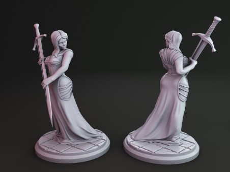 Fantasy Woman "Serena" miniature