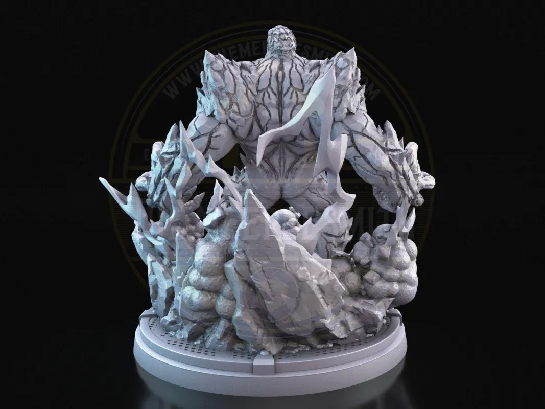 Titan Hulk Figure