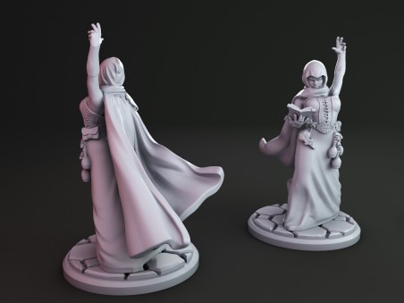 Fantasy Woman "Latifa" miniature