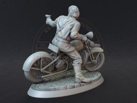 Chuck on bike miniature