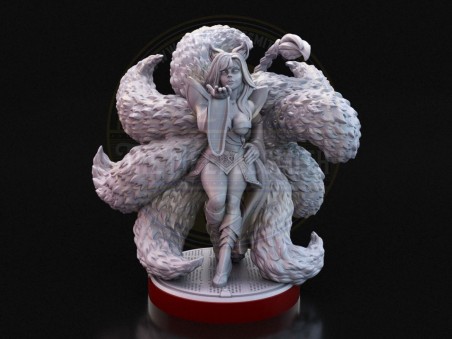 The Nine-Tailed Sorceress  -  Miniature Inspired by Ahri